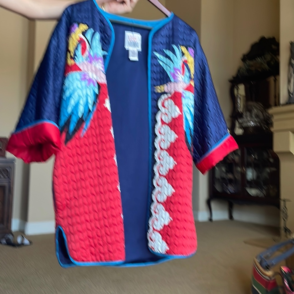 Very Vollbracht Quilted Reversable Artsy
Bird Coat
